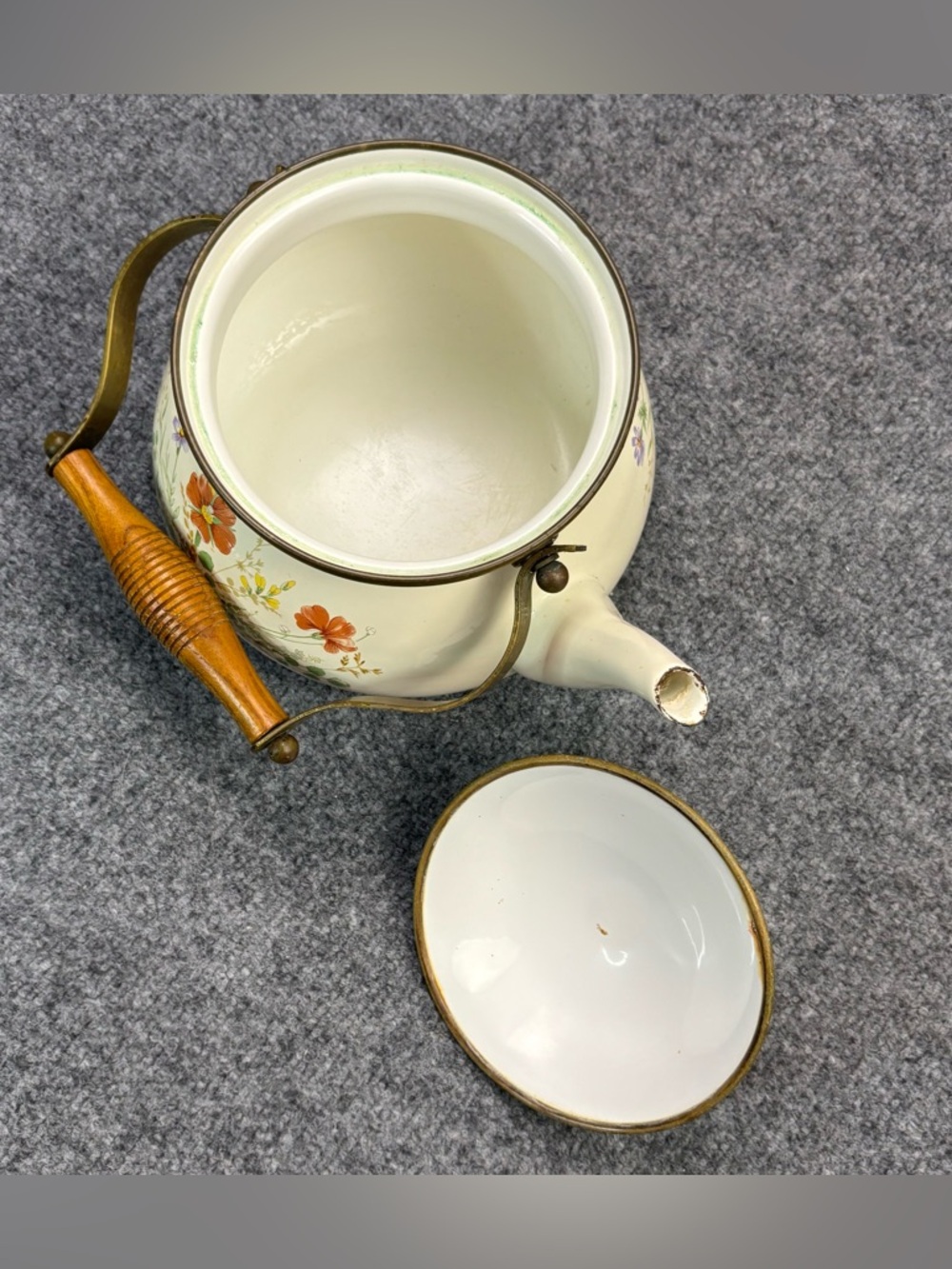 VTG Mikasa Grande Chef Wildflower Teapot 2.5 Qt Tea Kettle Enamelware Brass - Picture 8 of 15